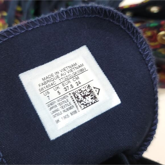 NEW Lift Ripple Obsidian Navy Floral Converse Platform CTAS Sneakers, Size 7 - Picture 7 of 9